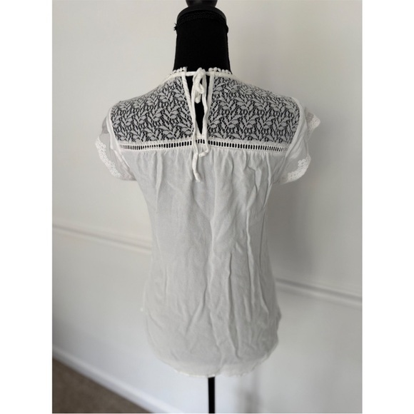 Daniel Rainn white lace trim cap sleeve blouse | NWOT | S - Picture 6 of 9